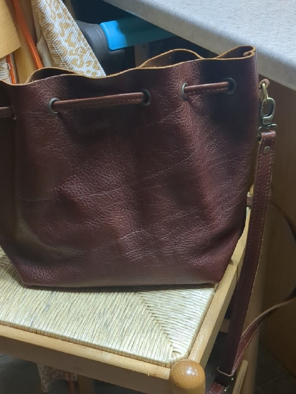 Portland Leather Goods Large Nutmeg Bucket - Picture 5 of 6